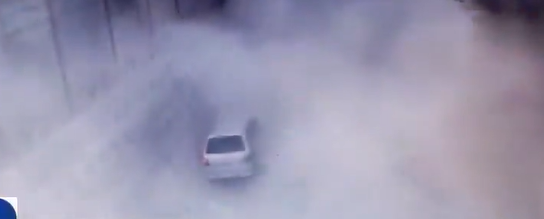 पाकिस्तानात झालेल्या शक्तिशाली कार बॉम्बस्फोटात ८ जण ठार, तर १९ जण जखमी