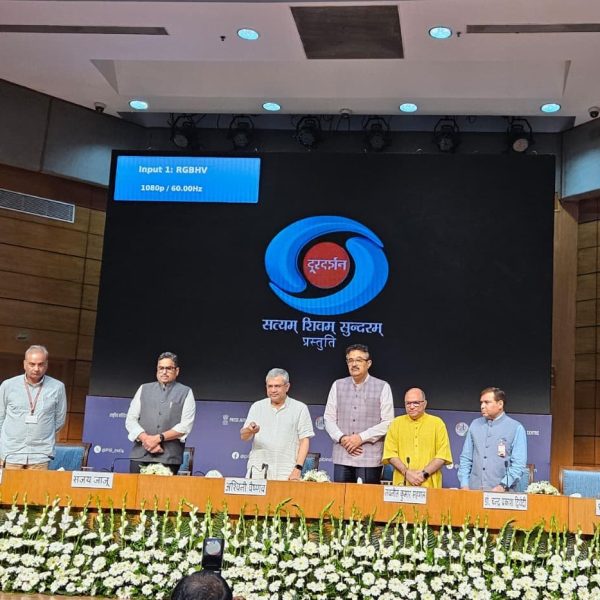Union Minister Ashwini Vaishnaw Launches Special Seva Parv Programs on DD National and DD News