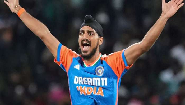 आंतरराष्ट्रीय टी-ट्वेंटी क्रिकेटमध्ये शंभर विकेट्स घेणारा अर्शदीप हा पहिला भारतीय खेळाडू
