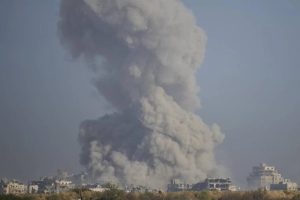 Israeli Forces Kill at Least 31 Palestinians, Blow Up Residential Buildings as Tanks Advance in Gaza City
