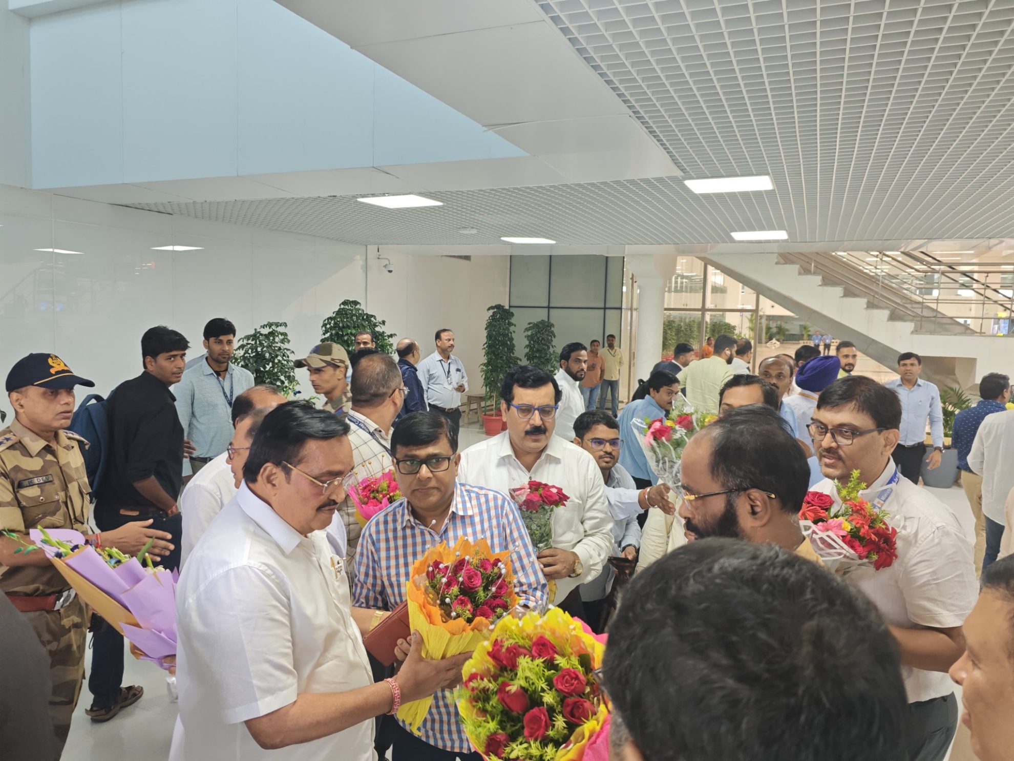 কেন্দ্রীয় জলশক্তি মন্ত্রী সি আর পাতিল বিহারের বৃহত্তম নদী সংযোগ প্রকল্প কোশী–মেচি সংযোগ প্রকল্পের অগ্রগতি আকাশপথে পর্যালোচনা করেছেন।