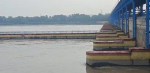 Yamuna water level drops, still above danger mark