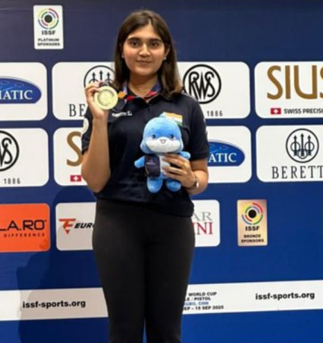 दस मीटर एयर पिस्टल स्पर्धा में भारत की ईशा सिंह ने जीता स्वर्ण पदक