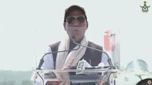 भारतीय वायुसेना ने चंडीगढ़ में मिग-21 विमान को दी विदाई, रक्षा मंत्री राजनाथ सिंह और वरिष्ठ अधिकारी की रहें उपस्थिति