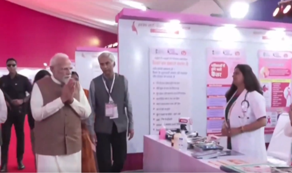 PM Modi Launches ‘Swasth Nari Sashakt Parivar’ Abhiyan and Rashtriya Poshan Maah from Dhar in Madhya Pradesh