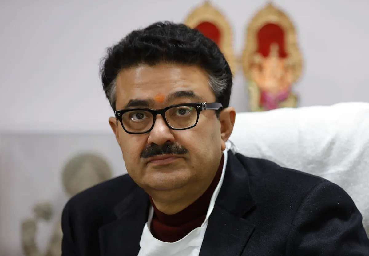 Prasar Bharati Chief Urges Doordarshan Hyderabad to Engage Public Through Quality Programmes