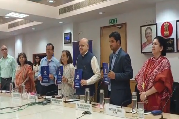 NITI Aayog CEO Stresses Tech Ownership, Calls 2D Materials India’s Next Big Disruptor