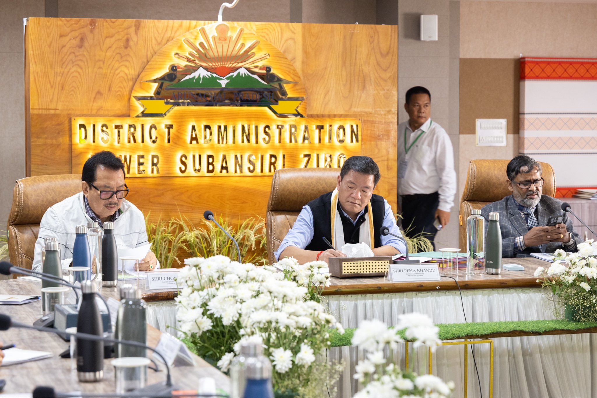 Arunachal Pradesh Cabinet Holds Fully Paperless ‘Cabinet Aapke Dwar’ Meeting at Ziro