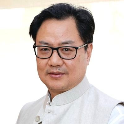 कांग्रेस नेता राहुल गांधी अपनी कमज़ोरियों को छिपाने के लिए संवैधानिक संस्था पर आरोप लगाते रहते हैं: किरेन रिजिजू