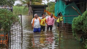 Heavy Rains Batter Marathwada; NDRF Rescues 9 in Paranda