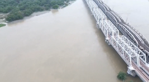 दिल्ली में यमुना का जलस्तर 207.16 मीटर, खतरे के निशान से ऊपर