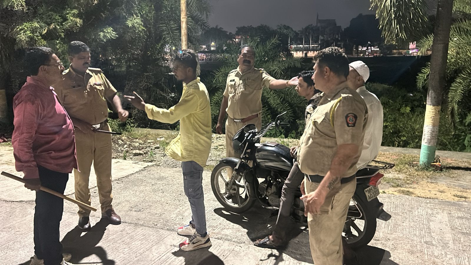 धुळे पोलिसांची दिवाळी सणानिमित्त विशेष मोहिम