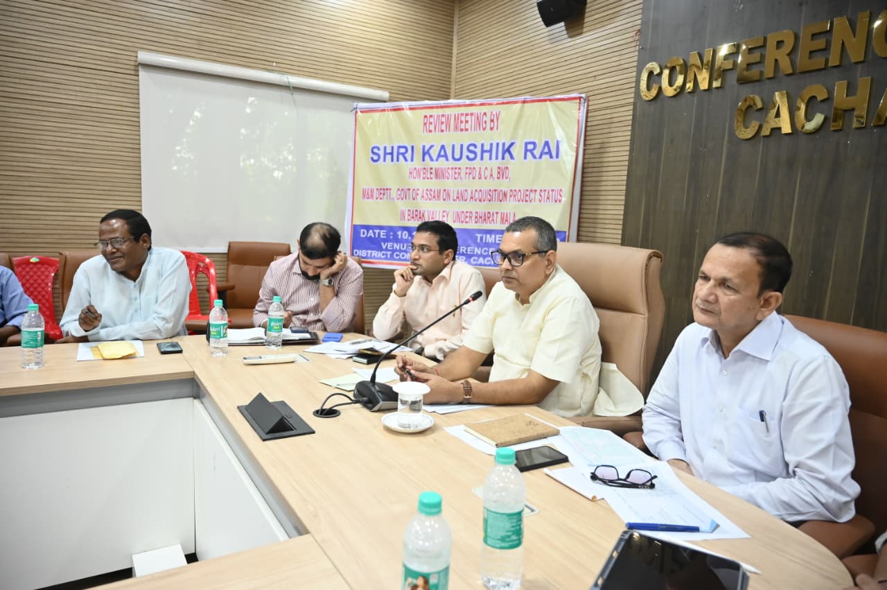 বৰাক উপত্যকাৰ পথ প্ৰকল্পসমূহ অহা বছৰৰ মাৰ্চৰ ভিতৰত সম্পূৰ্ণ কৰিবলৈ মন্ত্ৰী কৌশিক ৰায়ৰ সংশ্লিষ্ট বিভাগলৈ নিৰ্দেশ