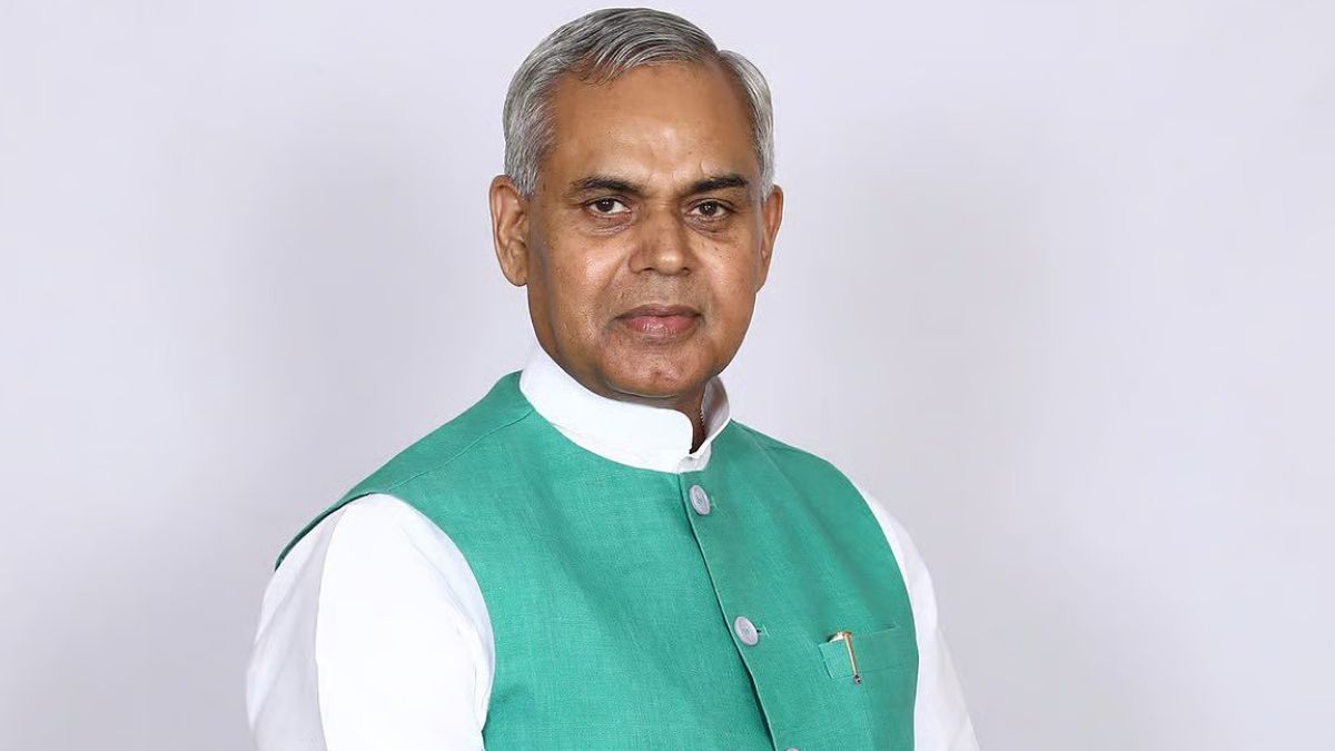 महाराष्ट्र और गुजरात के राज्यपाल आचार्य देवव्रत ने दोनों राज्यों के लोगों को दिपावली की हार्दिक शुभकामनाएं दी