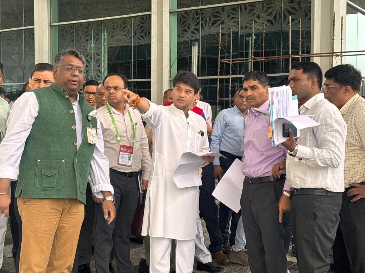 संचार मंत्री ज्योतिरादित्य सिंधिया ने एशिया आयोजन इंडिया मोबाइल कांग्रेस 2025 की तैयारियों की समीक्षा की