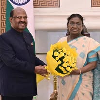 উত্তরবঙ্গের নাগরাকাটায় ত্রাণ বিলির সময় বিজেপির জনপ্রতিনিধিদের উপর হামলার ঘটনায় উদ্বিগ্ন রাজ্যপাল CV আনন্দ বোস গতকাল দিল্লিতে রাষ্ট্রপতি দ্রৌপদী মুর্মুর  সঙ্গে সাক্ষাৎ করেন।