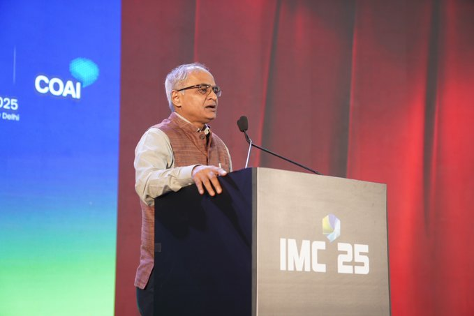 इंडिया मोबाइल कांग्रेस 2025 में एआई फॉर गुड इम्पैक्ट सम्मेलन का आयोजन