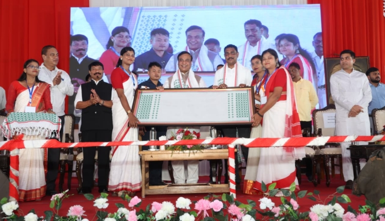 অসম বিধানসভাত অহা ২৫ নৱেম্বৰত চাহ জনজাতিৰ লোকসকলৰ সুবিধার্থে বিধেয়ক উত্থাপন কৰা হ’ব বুলি মুখ্যমন্ত্রী ড° হিমন্ত বিশ্ব শর্মাৰ মন্তব্য