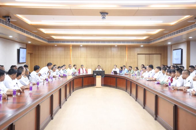 ৰাজ্য চৰকাৰ আৰু মটক জনগোষ্ঠীৰ কেইবাটাও সংগঠনৰ মাজত গুৰুত্বপূর্ণ বৈঠক অনুষ্ঠিত