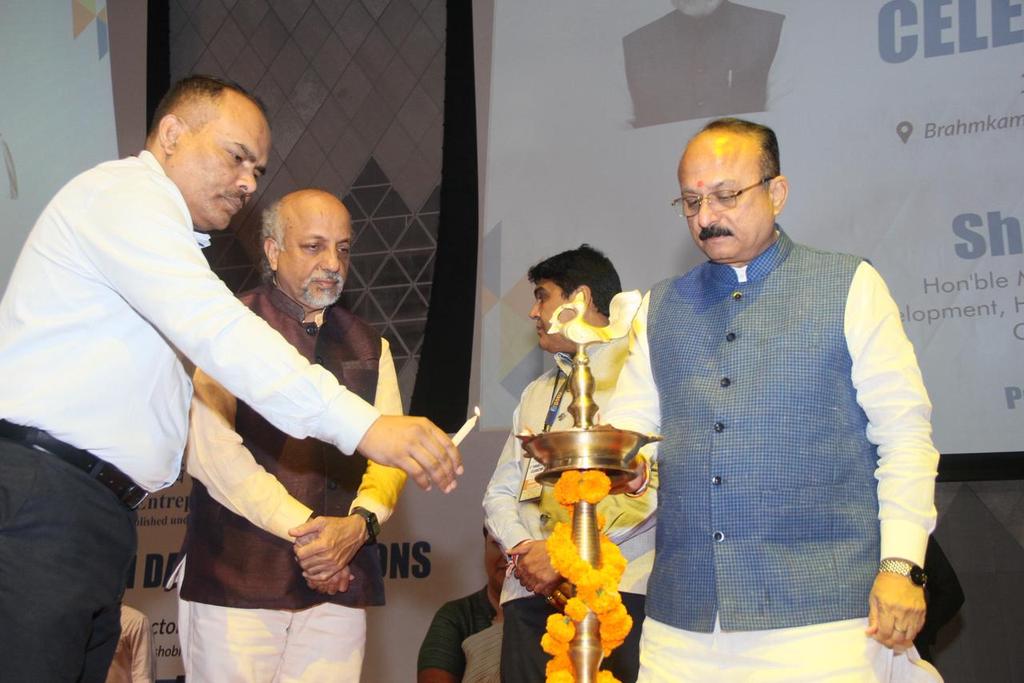 दिल्ली  शिक्षा मंत्री आशीष सूद  डीएसईयू के छठें स्थापना दिवस समारोह में शामिल हुए