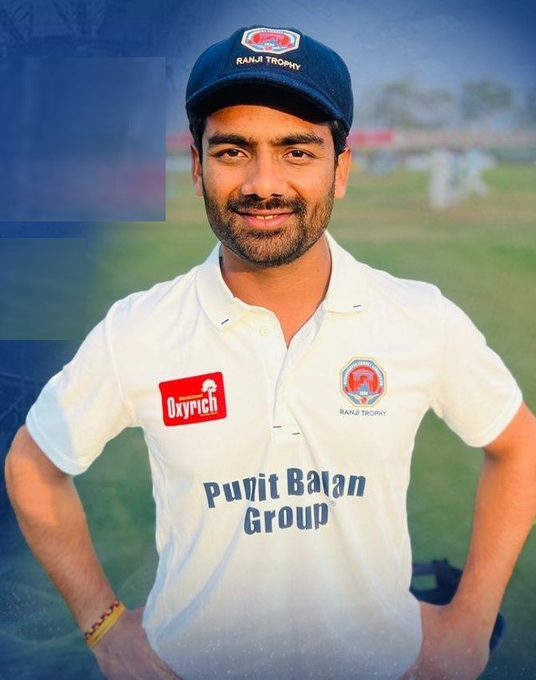महाराष्ट्र रणजी संघात बीडच्या सौरभ नवलेची यष्टिरक्षक म्हणून निवड