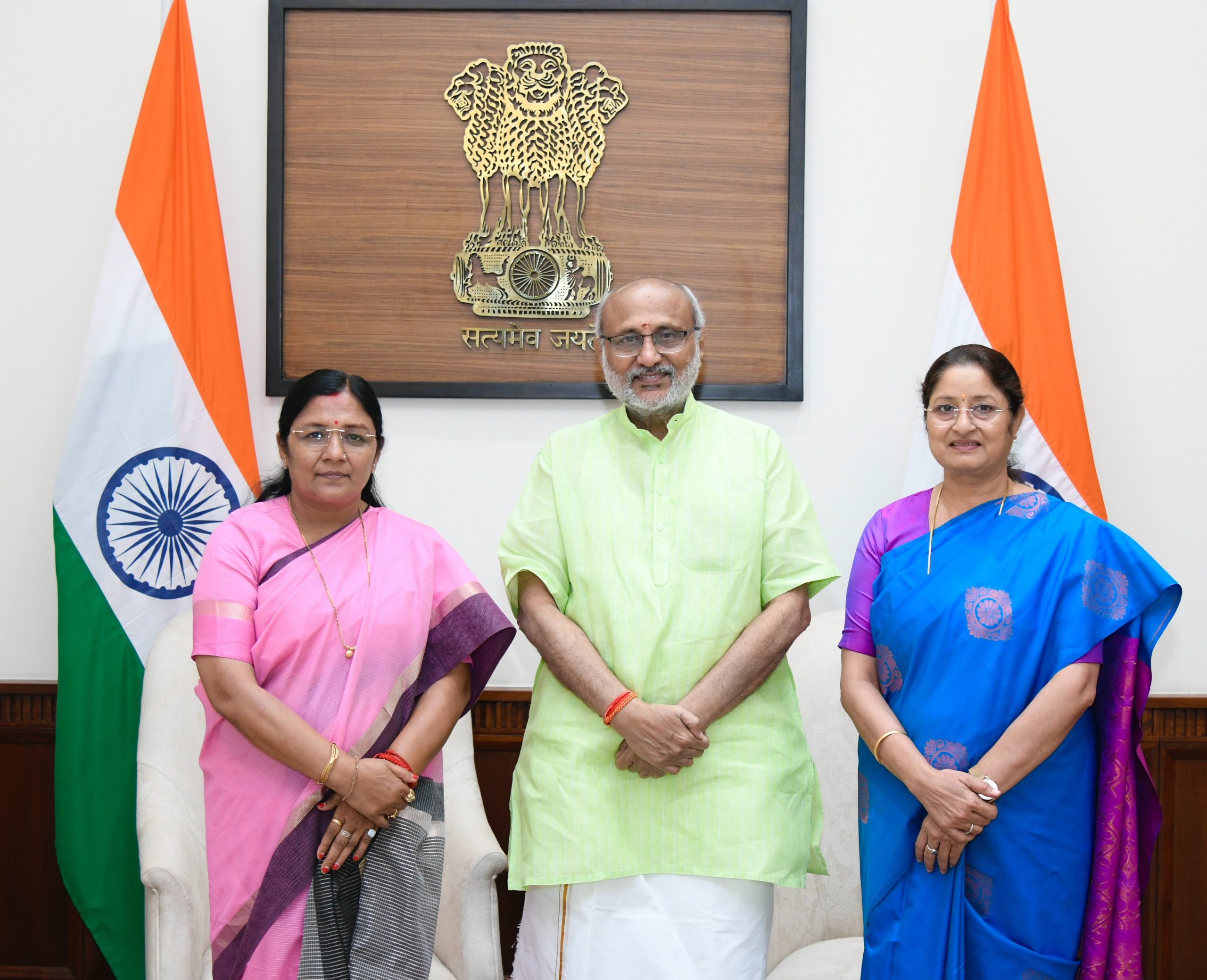 Vice-President Radhakrishnan Briefed on Key Women and Child Development Schemes