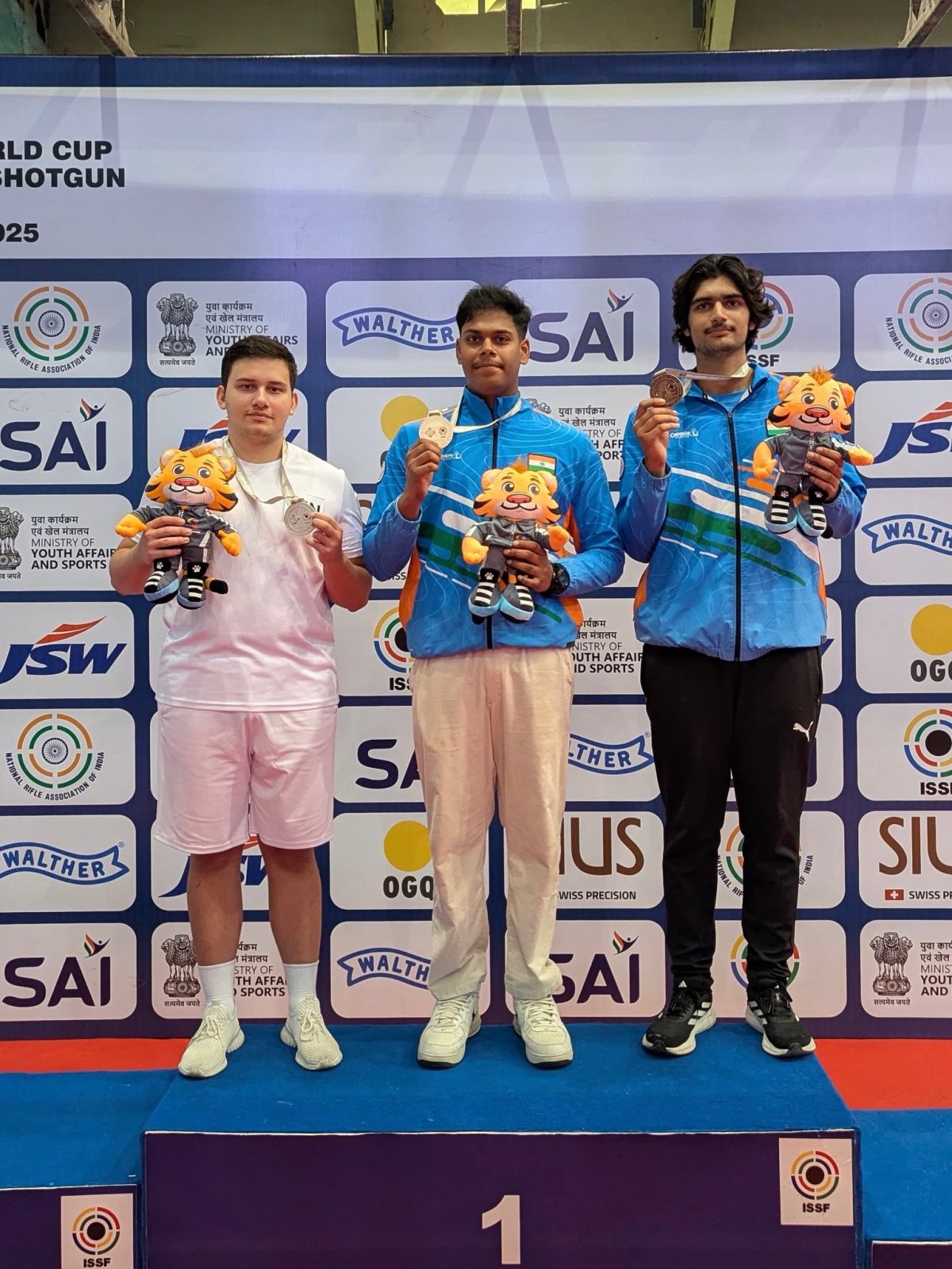 Mukesh Nelavalli Wins Gold, Tejaswani Singh Secures Silver in Shooting