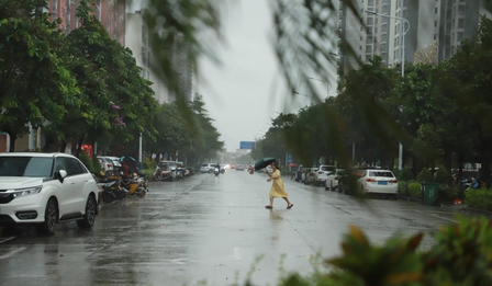 चीन में तूफान मत्मो गुआन्दोंग प्रांत के झानजियांग में पहुँचा