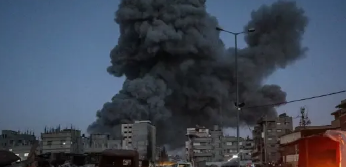 इस्रायलनं गाझावर केलेल्या हल्ल्यात ६५ पॅलेस्टिनी नागरिकांचा मृत्यू