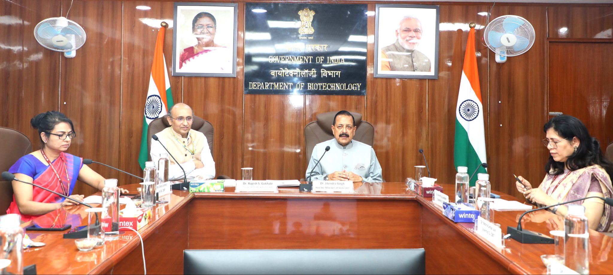 Union Minister Dr. Jitendra Singh Calls for Strengthening Local Biotech Ecosystems Across States