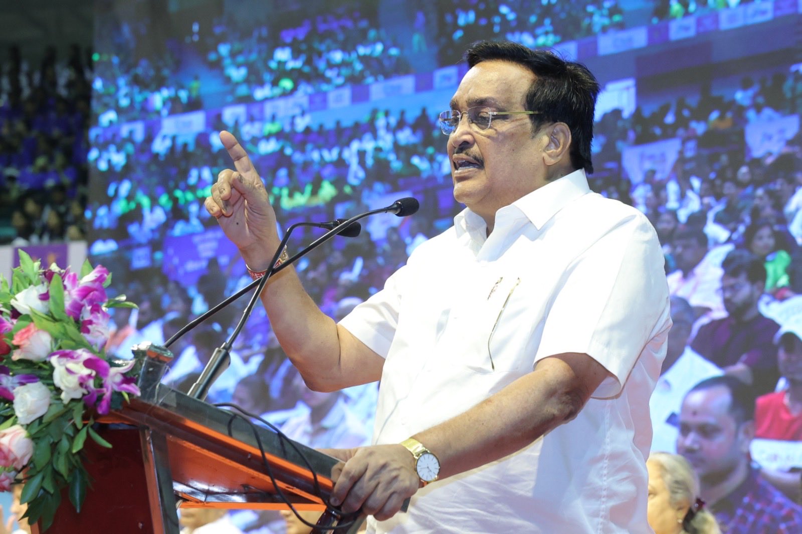 કેન્દ્રીય જળશક્તિ મંત્રી સી.આર.પાટીલે સુરતને વધુ સુંદર બનાવવા અને સ્વચ્છતાને જીવનનો ભાગ બનાવવા લોકોને અનુરોધ કર્યો.