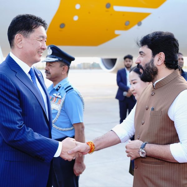 President of Mongolia Khurelsukh Ukhnaa Arrives in New Delhi for Four-Day Visit