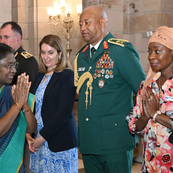 President Murmu Meets UN Army Chiefs in Delhi, Hails Peacekeeping Efforts
