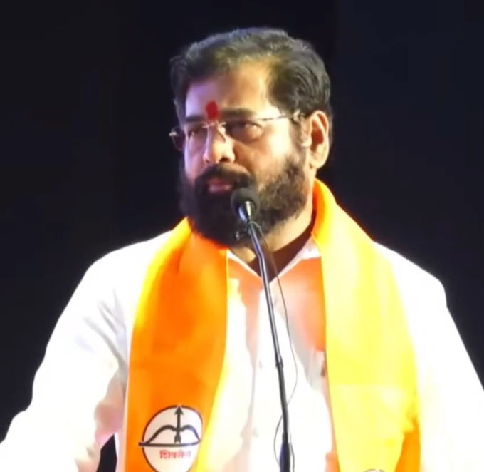 रत्नागिरीत शिवसेनेच्या बूथप्रमुखांना उपमुख्यमंत्री एकनाथ शिंदे यांचं मार्गदर्शन