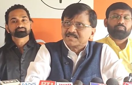 मतदार यादीतल्या त्रुटी दूर करण्याच्या मागणीसाठी विरोधी पक्षांचा मोर्चा