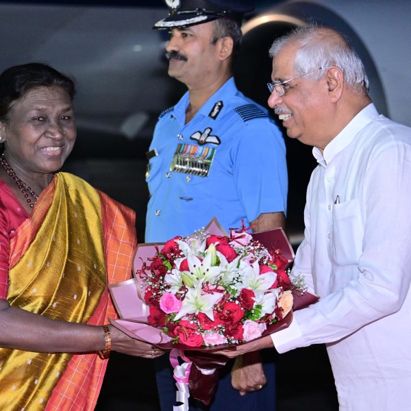 President Droupadi Murmu Arrives in Kerala for Four-Day Visit