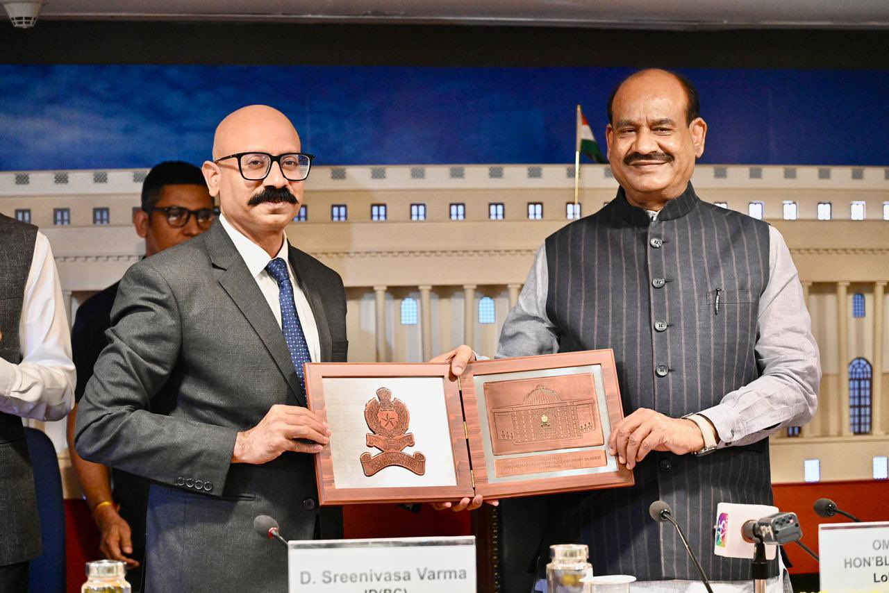 लोकसभा अध्यक्ष ओम बिड़ला ने भारतीय पुलिस सेवा के 77वें बैच के लिए दो दिवसीय सराहना पाठ्यक्रम का उद्घाटन किया