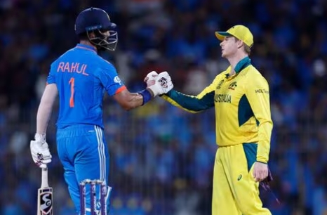 ভাৰত-অষ্ট্ৰেলিয়াৰ তিনিখনীয়া এদিনীয়া ক্রিকেট শৃংখলাৰ দ্বিতীয়খন খেলত ভাৰত ২ উইকেটত পৰাস্ত