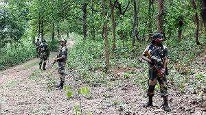 छत्तीसगढ़ में 23 महिलाओं सहित 103 माओवादियों ने किया आत्मसमर्पण