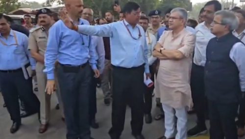आगामी त्योहारों के मद्देनज़र रेल मंत्री अश्विनी वैष्णव ने नई दिल्ली रेलवे स्टेशन का किया दौरा