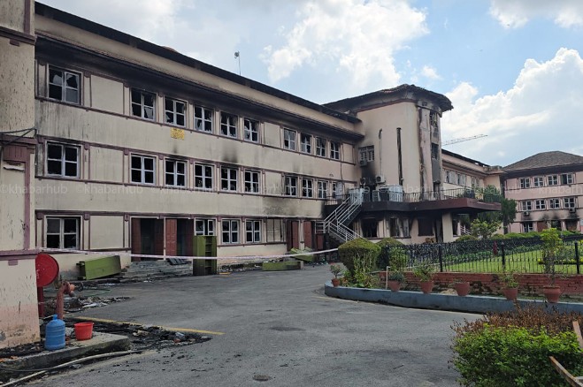 नेपाल के सर्वोच्च न्यायालय ने 9 सितंबर को हुई आगजनी के बाद आज से रिट याचिकाओं का पंजीकरण फिर शुरू किया