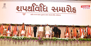 ગુજરાતના મુખ્યમંત્રી ભૂપેન્દ્ર પટેલની અધ્યક્ષતામાં નવા મંત્રીમંડળ સાથે બેઠક દરમિયાન મંત્રીઓને ખાતાઓની ફાળવણી કરવામાં આવી