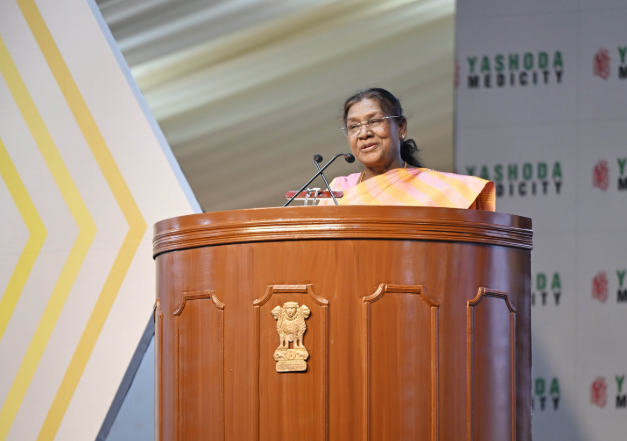 निजी क्षेत्र के अच्छे स्वास्थ्य संस्थान, स्वस्थ और विकसित भारत का लक्ष्य प्राप्त करने में अमूल्य योगदान दे सकते हैं: राष्ट्रपति मुर्मु