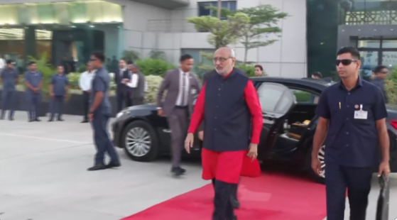 ছেচেইলছৰ নৱনিৰ্বাচিত ৰাষ্ট্ৰপতি ড০ পেট্রিক হামিনীৰ শপতগ্রহণ অনুষ্ঠানত উপ-ৰাষ্ট্ৰপতি চি পি ৰাধাকৃষ্ণনৰ অংশগ্ৰহণ