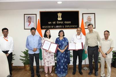 Dattopant Thengadi Board Signs MoU with UP Construction Workers Welfare Board