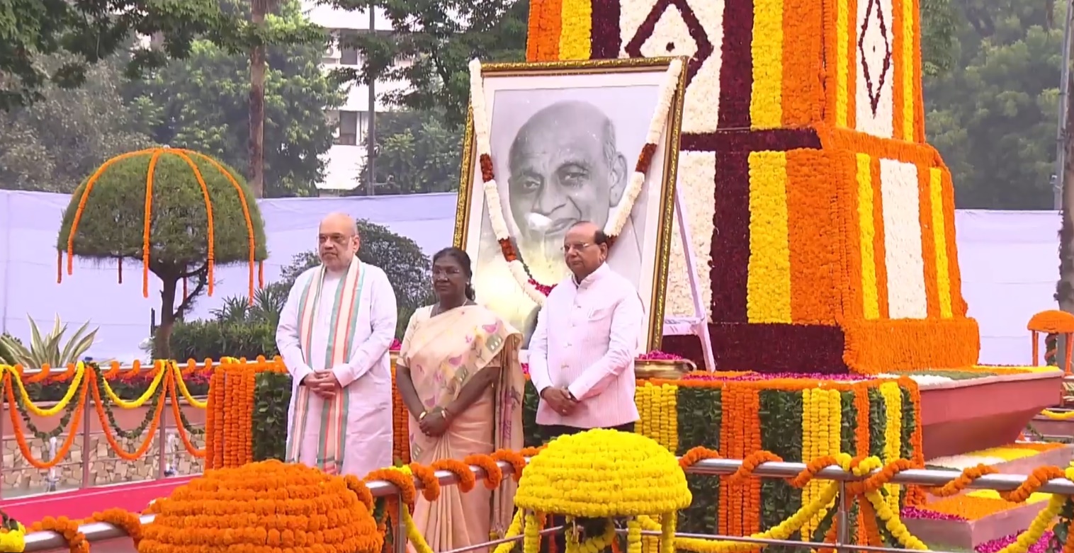 રાષ્ટ્રપતિ દ્રૌપદી મુર્મુએ સરદાર સાહેબને શ્રધ્ધાંજલી અર્પીને તેમને રાષ્ટ્ર નિર્માતા ગણાવ્યાં