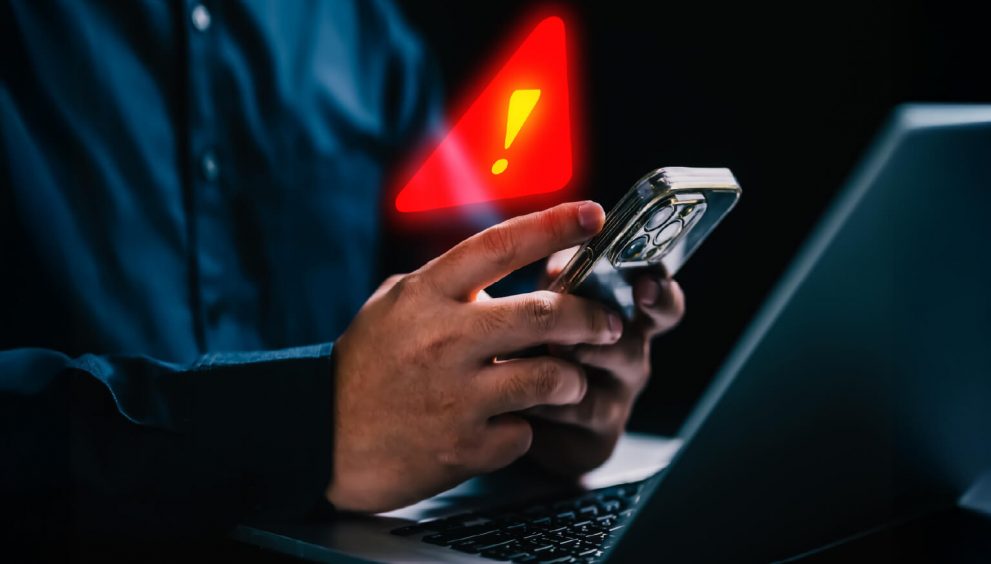 ડિજિટલ અરેસ્ટથી અમદાવાદનાં દંપતી સાથે 11 કરોડ રૂપિયાથી વધુની છેતરપિંડી – C.I.D. ક્રાઈમે ત્રણ આરોપીની અટકાયત કરી