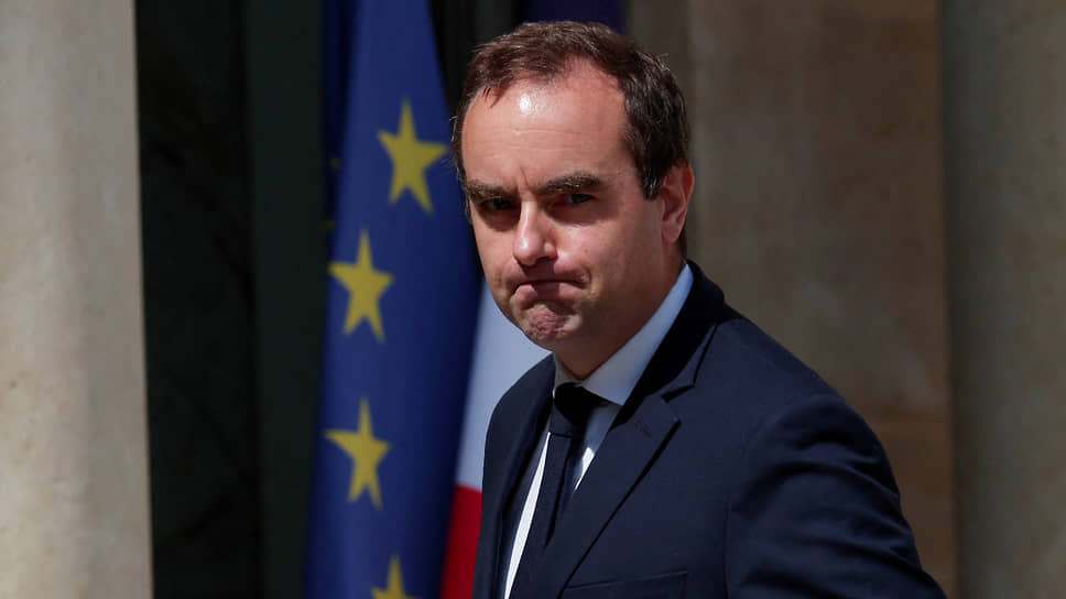 French PM Sébastien Lecornu Resigns After Just 26 Days in Office