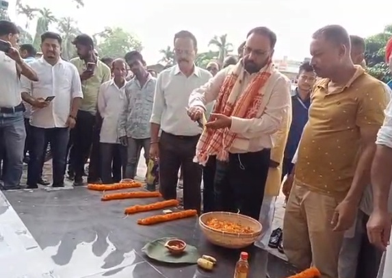 নগাঁও জিলাৰ ৰহাৰ ফুলগুৰি ধেৱা স্মৃতি ৰক্ষা সমিতিৰ সহযোগত ১৬৪সংখ্যক ফুলগুৰি ধেৱা দিৱস পালন