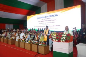 বিটিচিৰ মুখ্য কাৰ্যবাহী সদস্যৰূপে বিপিএফৰ মুৰব্বী হাগ্ৰামা মহিলাৰীৰ শপতগ্ৰহণ